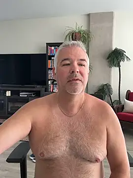 aarosteev2 online show from April 2026 01:39:02 PM
