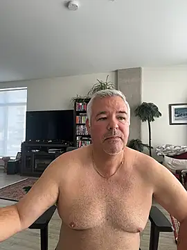 aarosteev2 online show from October 2025 01:34:01 PM