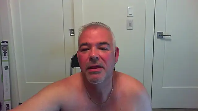 aarosteev2 online show from October 2025 11:29:02 PM