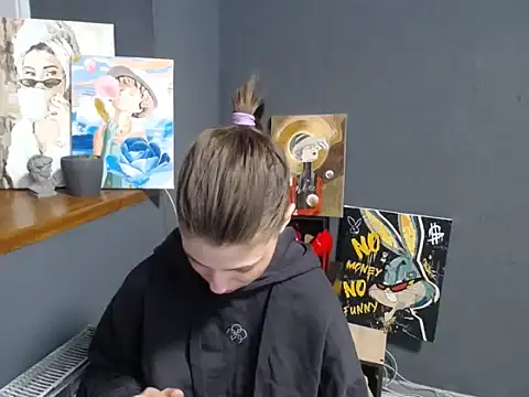 Snapshot of felicity_gold chatting on April 2026 06:04:02 AM felicity gold online show from April 2026 06:04:02 AM