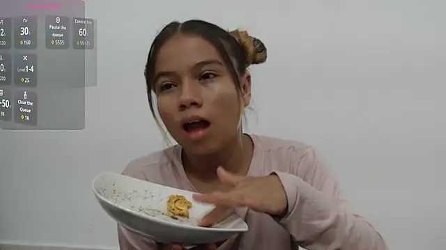 Snapshot of Naomi991 chatting on October 2025 10:11:01 PM Naomi991 online show from October 2025 10:11:01 PM