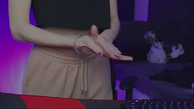 Snapshot of Kathleen_Meow chatting on January 2025 12:51:02 PM Kathleen Meow online show from January 2025 12:51:02 PM