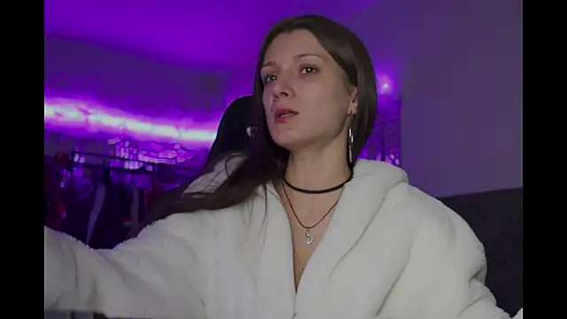 Snapshot of Kathleen_Meow chatting on September 2025 08:49:02 PM Kathleen Meow online show from September 2025 08:49:02 PM