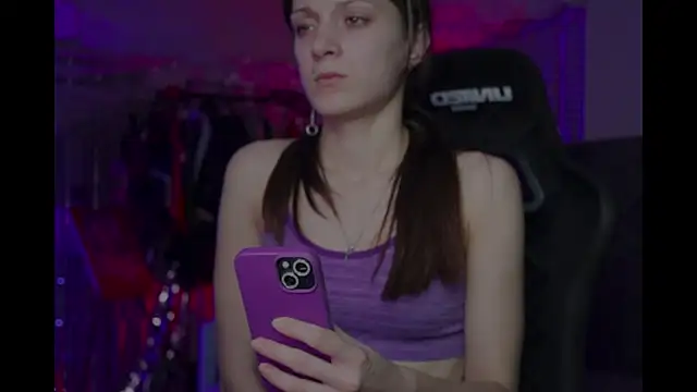 Snapshot of Kathleen_Meow chatting on October 2025 06:43:02 PM Kathleen Meow online show from October 2025 06:43:02 PM