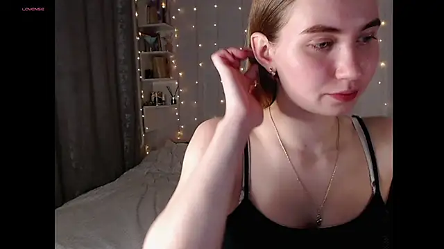 Miya Mark online show from September 2025 06:29:02 PM