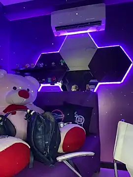 Belliinda 21 online show from March 2026 04:34:02 PM