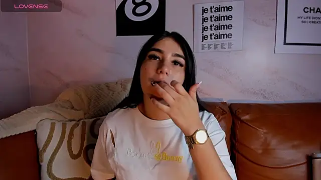 Belliinda 21 online show from April 2026 07:03:01 PM