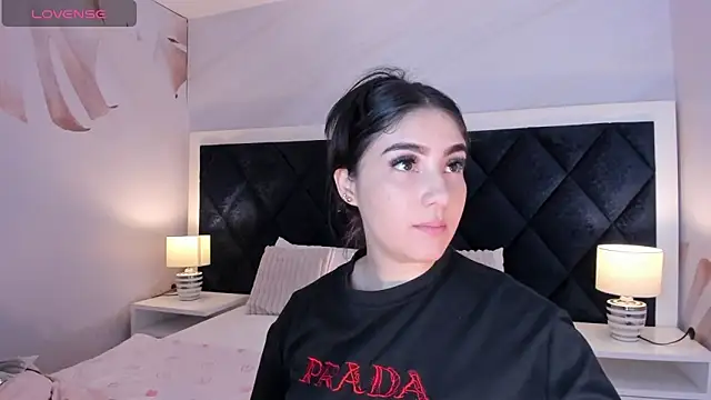 Belliinda 21 online show from April 2026 07:18:01 PM