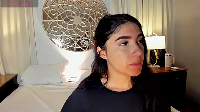 Belliinda 21 online show from October 2025 06:56:01 PM