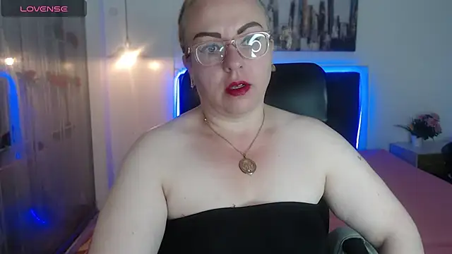 Tania Goddess  online show from October 2025 02:41:01 PM