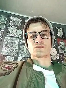 Loggan donnelly online show from December 2025 12:47:02 AM