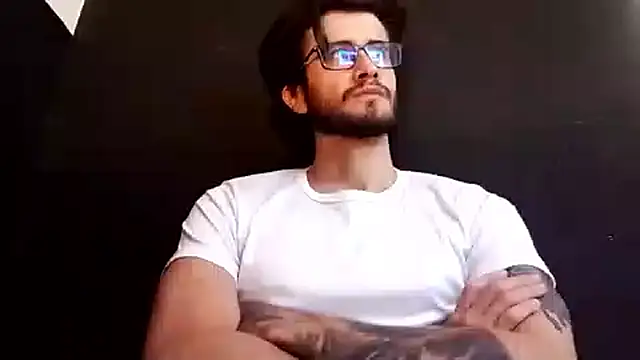 Snapshot of Loggan_donnelly chatting on October 2025 06:17:01 PM Loggan donnelly online show from October 2025 06:17:01 PM