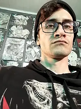 Loggan donnelly online show from December 2025 11:29:02 PM