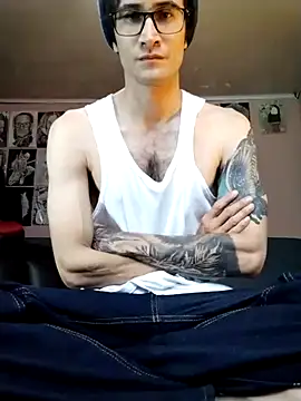 Loggan donnelly online show from March 2026 08:03:02 PM