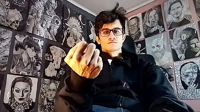 Loggan donnelly online show from January 2026 01:21:01 AM