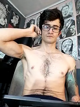 Loggan donnelly online show from February 2026 07:56:01 PM