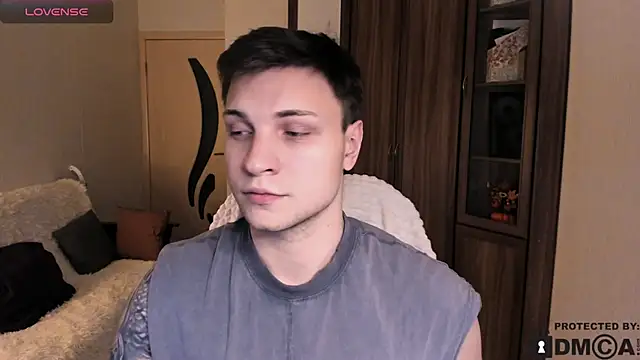 handsome guy01 online show from November 2025 08:24:01 PM