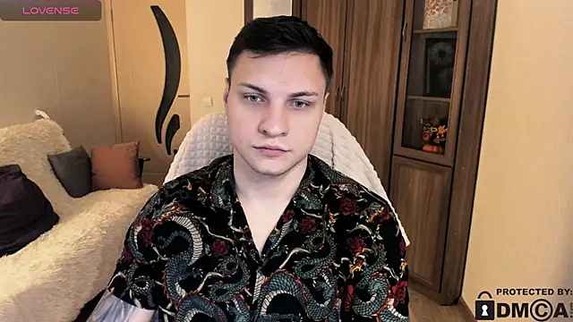 handsome guy01 online show from November 2025 05:24:02 AM