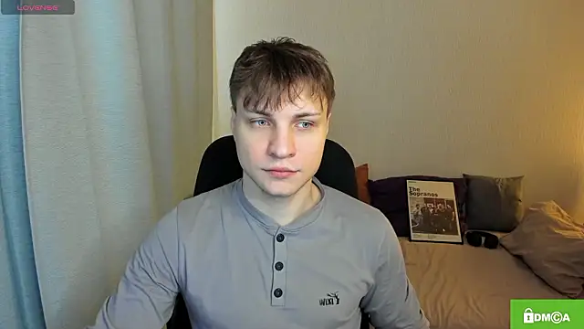 handsome guy01 online show from February 2026 02:16:01 PM