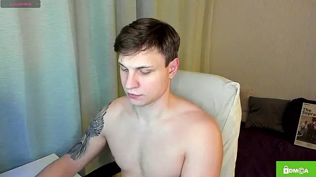 handsome guy01 online show from March 2026 05:17:01 PM