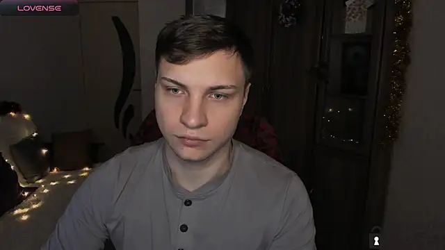 handsome guy01 online show from November 2025 12:55:01 AM