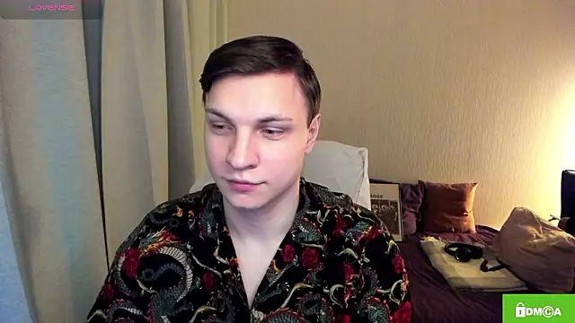 handsome guy01 online show from March 2026 07:49:01 PM