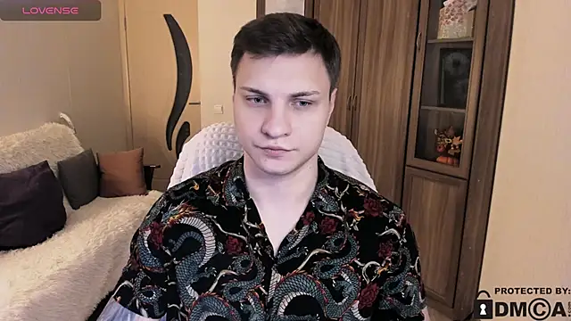 handsome guy01 online show from November 2025 07:47:02 PM