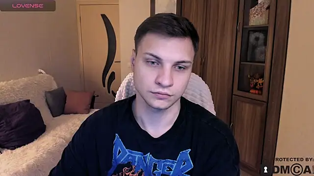 handsome guy01 online show from November 2025 03:37:02 PM