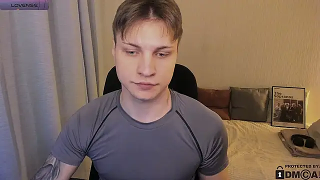 handsome guy01 online show from February 2026 09:54:02 PM