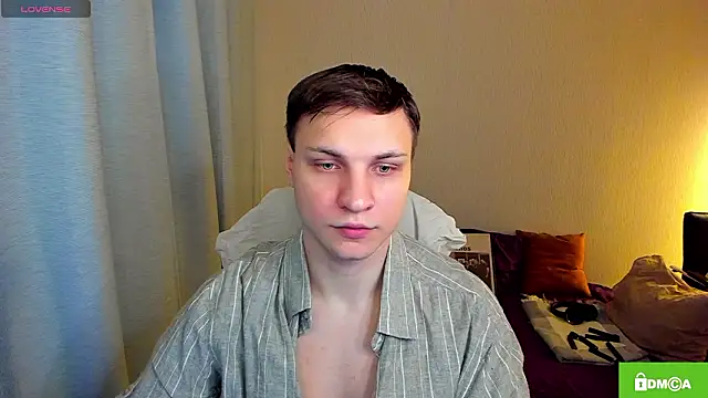 handsome guy01 online show from March 2026 10:05:02 PM