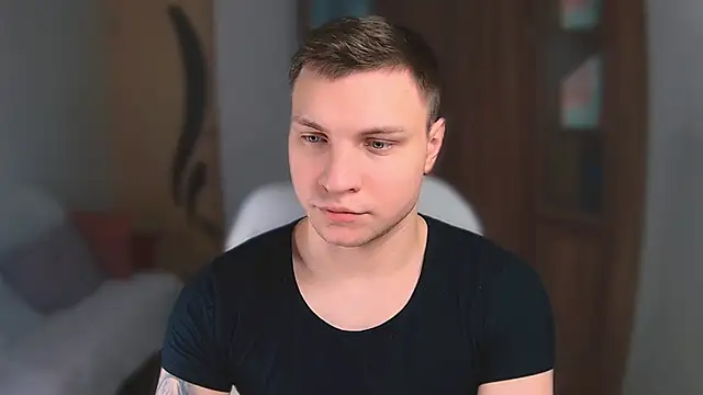 handsome guy01 online show from February 2025 01:36:01 AM