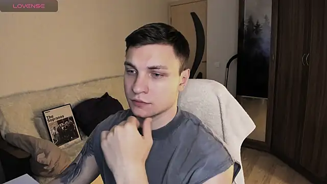 handsome guy01 online show from October 2025 03:47:02 PM