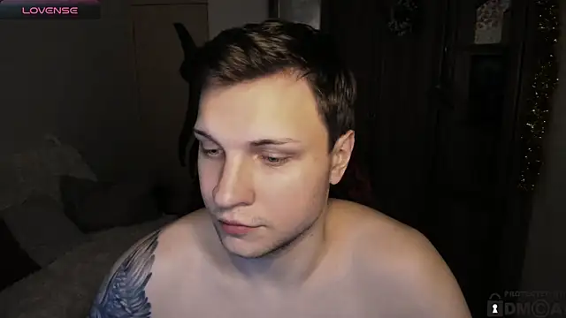 handsome guy01 online show from December 2025 02:49:02 AM