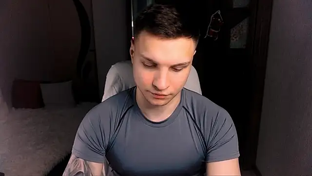 handsome guy01 online show from December 2024 06:49:02 AM