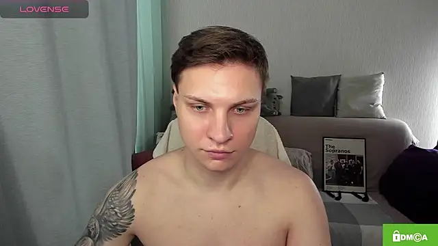 Snapshot of handsome_guy01 chatting on June 2026 05:13:01 AM handsome guy01 online show from June 2026 05:13:01 AM