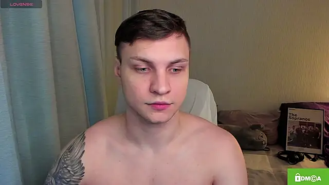 handsome guy01 online show from May 2026 05:28:01 PM