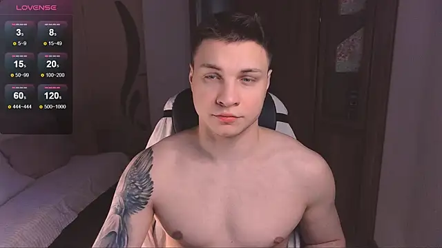 handsome guy01 online show from February 2025 06:09:01 PM
