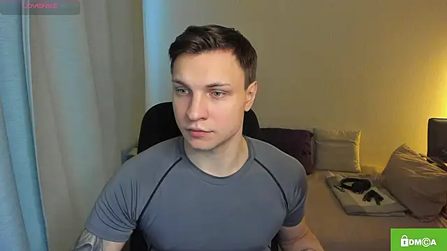 handsome guy01 online show from February 2026 10:15:01 AM