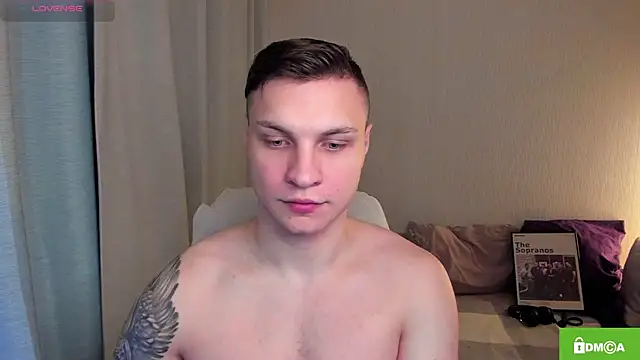handsome guy01 online show from April 2026 08:32:01 PM