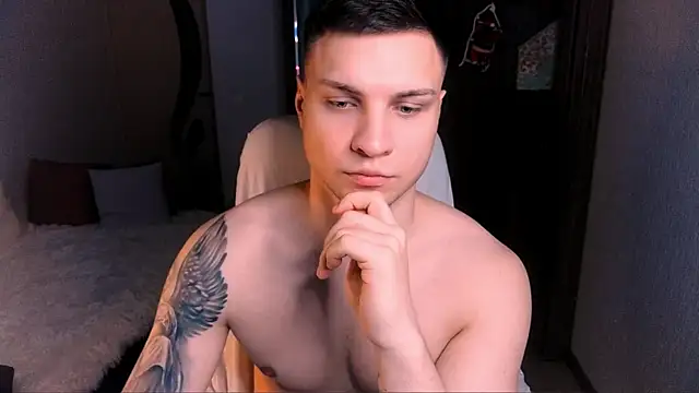 handsome guy01 online show from December 2024 03:47:02 AM