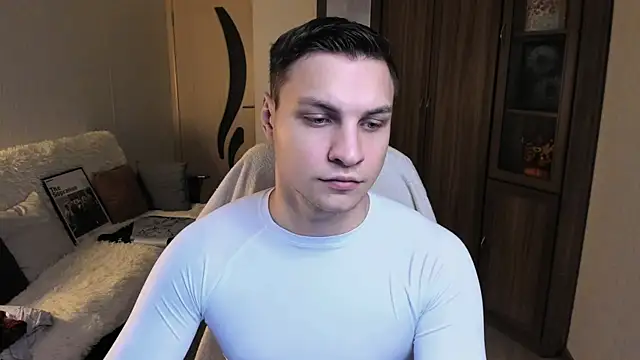 handsome guy01 online show from September 2025 06:59:01 PM