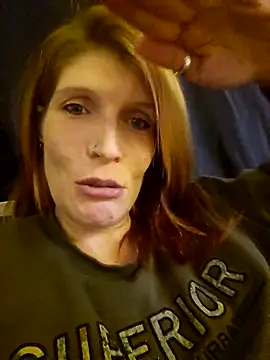 Lenchen  online show from November 2025 09:04:02 PM