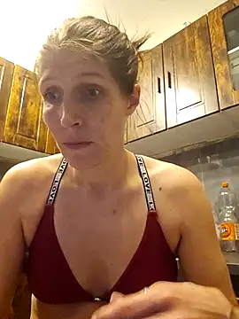 Lenchen  online show from March 2026 09:00:02 PM