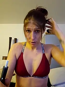 Lenchen  online show from February 2026 09:34:02 PM