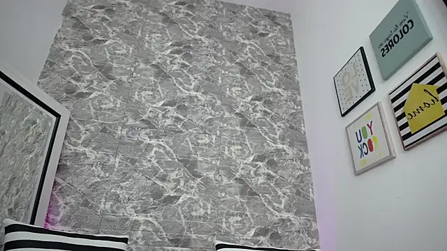 lissbrown online show from September 2025 12:49:02 PM