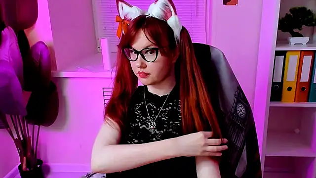 CarolGiggly online show from December 2025 02:07:02 PM