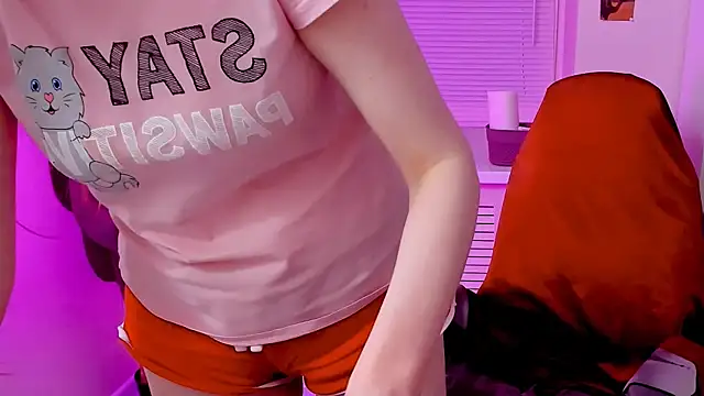 CarolGiggly online show from October 2025 08:13:01 AM