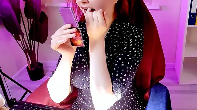 CarolGiggly online show from December 2025 08:19:02 AM