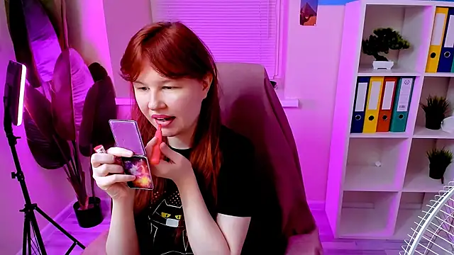 CarolGiggly online show from November 2025 11:48:02 PM