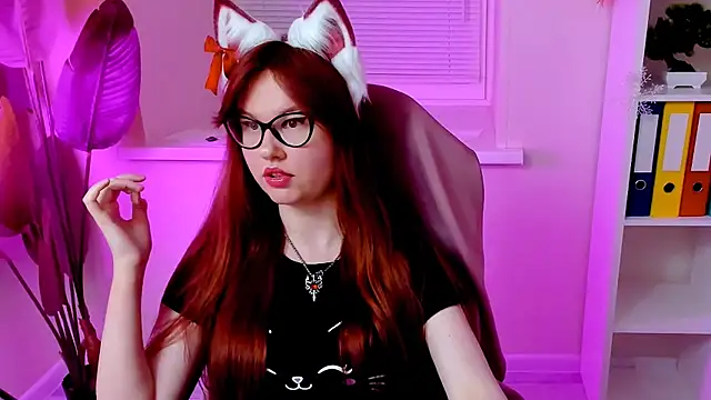 CarolGiggly online show from December 2025 11:38:02 AM